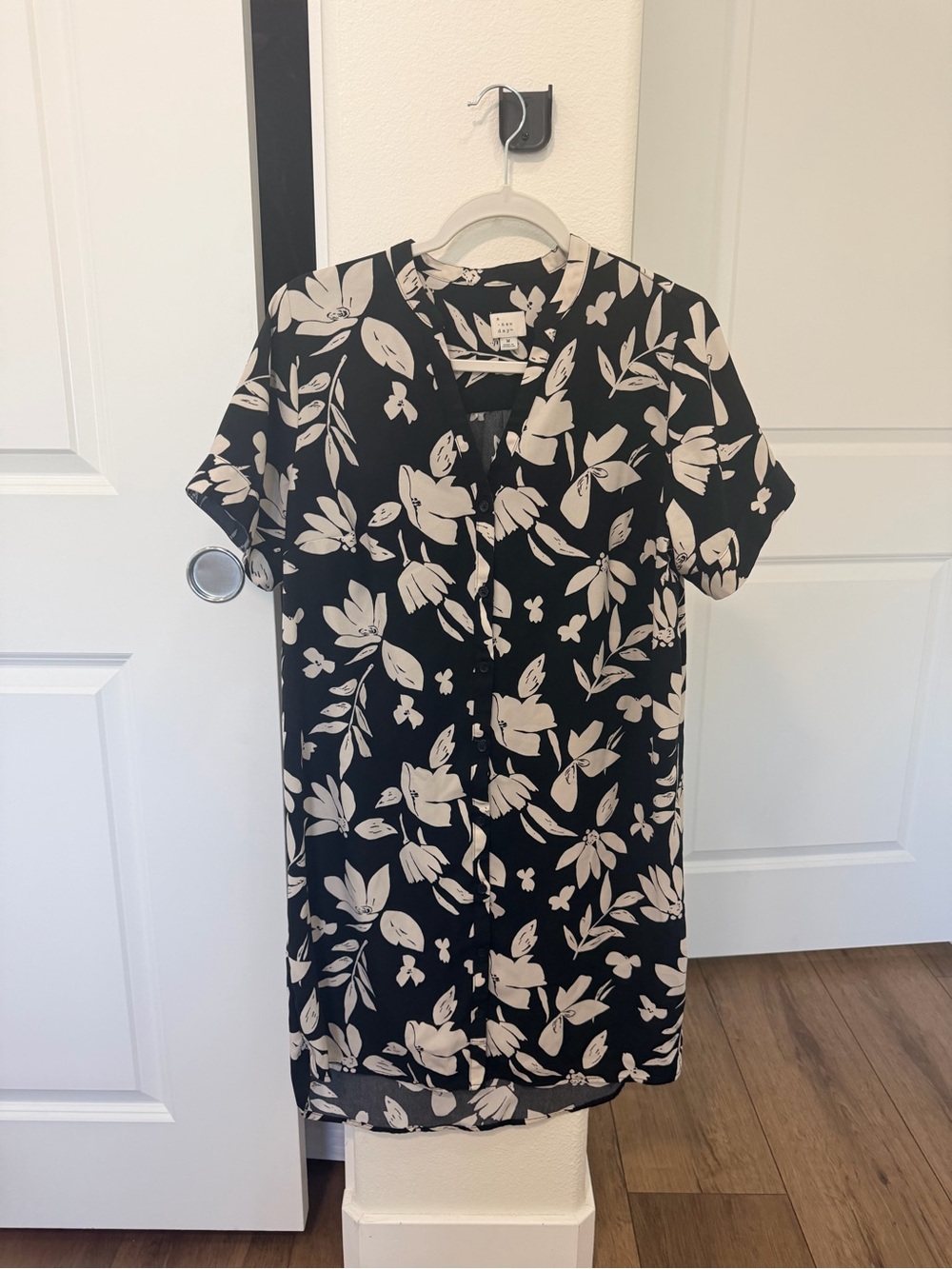 A New Day Floral Shift Button Dress - Black & Cream